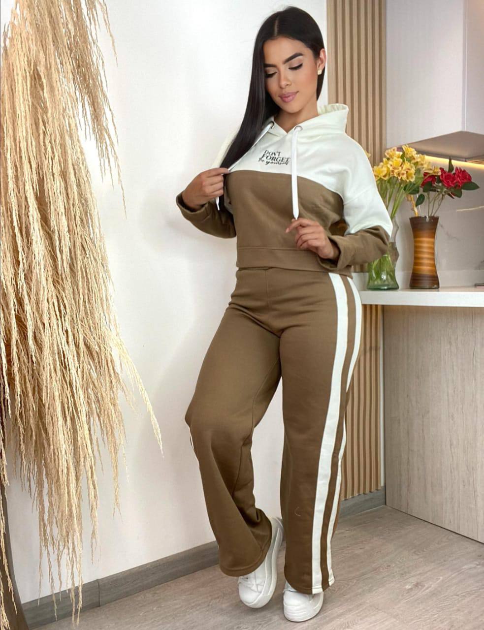 Conjunto de sudadera oversize (1694978)